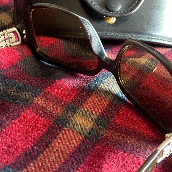 Women's Bvlgari sunglasses - Picture 4 of 8